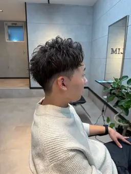 【メンズカット+眉カット】¥5500⇒¥4200