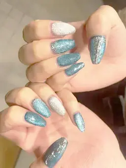 【新規限定クーポン・ハンドネイルケア込み】マグネットネイル4本　ジェルネイル　オフなし✨5,500円