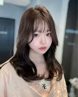 お出かけ前サクッと♥️【顔まわりカット＋コテ巻きヘアセット】(簡単アレンジ可)