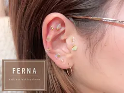 【耳ツボジュエリー💎】パーツ多数🐚片耳8粒ずつ（合計16粒）