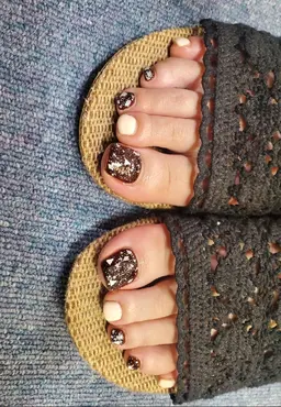 (オフ+ケア) フットカラー3色