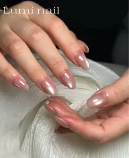 ワンカラー、マグネット、フラッシュネイル左右一本ずつ artオフなし（ジェルオフ込み+500円料金）