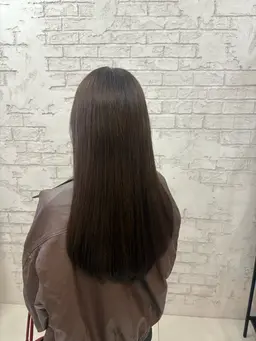 💫平日20時から限定💫ワンカラー➕レイヤーカット(鎖骨下5㌢以上)🧸💗トリートメント付き💗