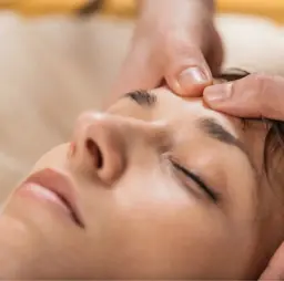 【人気NO2】《肩こり/首こり/頭痛/脳疲労/眼精疲労/内巻き肩/デスクワーク/スマホ肩》ヘッド+肩首60分