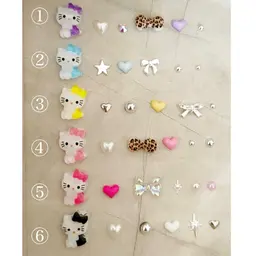 【キティちゃん耳つぼ💕】耳つぼジュエリー6粒👂耳マッサージなし