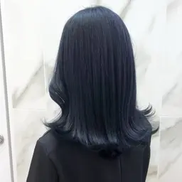 【大人気ダブルカラー🎨】ブリーチ＋オンカラー（全体）＋トリートメント＋カット（3cm以上）