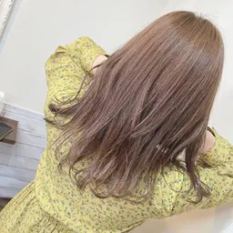 8月ご新規様限定『カラーリストが作るイルミナカラー』×カット×トリートメント 透明感、韓国系 ロング料金無し