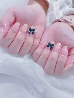 🦋🦋ワンカラー＋2個パーツ無料or2本埋め尽くし💓【初回ジェルオフ無料】
