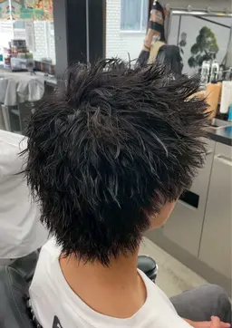 （襟足ありスタイル）カット＋シャンプー＋セット