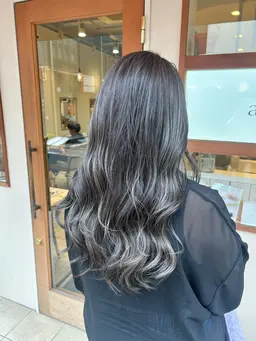 【　平日18:30​〜​限定　】🎀ハイライト+オンカラー🎀お仕上げコテ巻き付き🩰※ロング料金別途
