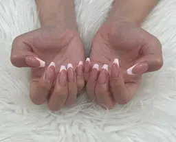 フレンチネイル