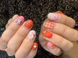 【オフ有り】ハンド❗️ショートネイル限定❗️お持ち込み＆お任せok❗️パーツつけ放題☆他店オフの方＋500円