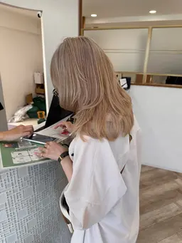 【リピーター様限定】メンテナンスカット+ケアブリーチ+ケアカラー🩵
