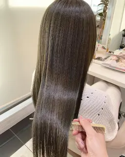 １１月限定【明るく透明感が欲しい方⭐】透明感カラー🌸施術目安時間１２０分