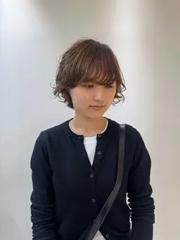 ショートカット＋ワンカラー＋パーマ