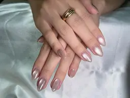 マグネットネイルorフラッシュネイル