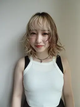 💫根元リタッチカラー💫根元ブリーチ＋全体ワンカラー＋クイックトリートメント【ショート】