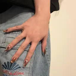 チップ長さだし10本💅デザイン持ち込み🆗パーツ追加🙆‍♀️パーツ大きさにより値段異なります🙏