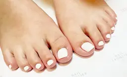 無料練習モデル様💅⚠️10月20日12:00~限定⚠️【オフあり】🌈footラメグラデーション【注意事項確認必須】