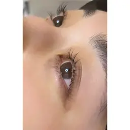 上下まつ毛パーマ🌼※下まつげパーマは練習モデルとなります。