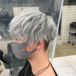 💙メンズカット+ハイブリーチカラー+トリートメント💙