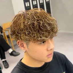 ・カット＆パーマ＆カラー＆ハイライト