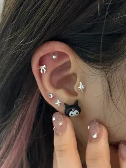 耳つぼジュエリー