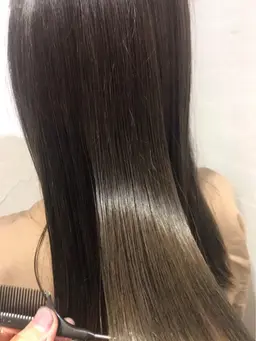 17時半〜以降限定⭐️髪質改善酸性縮毛矯正⭐️