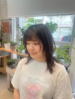 レイヤーカット✨️お顔周りのレイヤーで小顔スタイル🕊️
