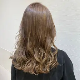 【休日限定】レディースカット+ ショートスパ+プチトリートメント　¥2200