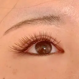 ブラウンまつ毛つけ放題♡
