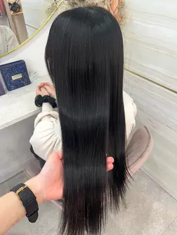 《ご新規様限定》🍃☁️ツヤ髪縮毛矯正& 1stepトリートメント付き🍃☁️うねりや癖毛が気になる方にオススメ❕韓国