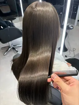 🇰🇷流行りの韓国スタイルカット🇰🇷×艶々サラサラ水素トリートメント✨