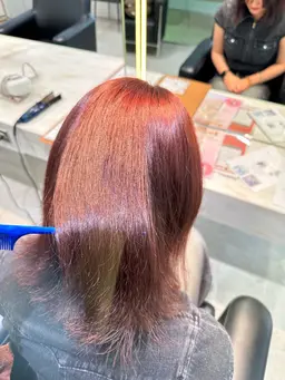 カラーモデル【🫧トリートメント+シャンプー付き✨】暖色系、暗めカラーなどお任せください‼️ダメージが気になる方へ🔥