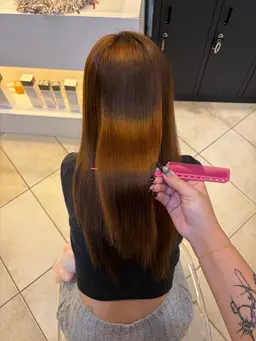 広がりが気になる方に！髪質改善艶髪メテオカラー✨️