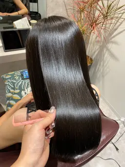 ✨美髪矯正×aujua✨カット+美髪矯正+aujuaトリートメント🌟