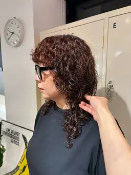 【レディース限定🌟カット無料‼️】レイヤーカット✂️+パーマ🌀+外部補習トリートメント🫧