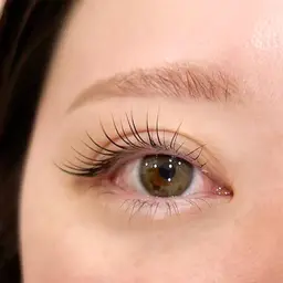 ノーメイクでも可愛い目元に🩵【デザインまつ毛パーマ】×🌻コーティングorアイシャンプー付き🌻✨