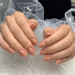 🉐🆕爪短め💥ワンカラーネイル+ハードジェルを使い‼️❣️オフの有無はメッセージでお願いします。