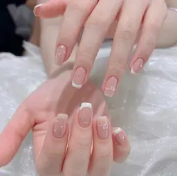 ソフトジェルオフ無料　カラーフレンチネイル　(オフ選択ください) 4900円