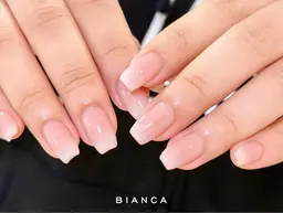 【5名限定‼️オフ無し】ハンド💅🏻白グラデーションコース🤍(ベースクリア)/市川/本八幡/パラジェル変更可能💖