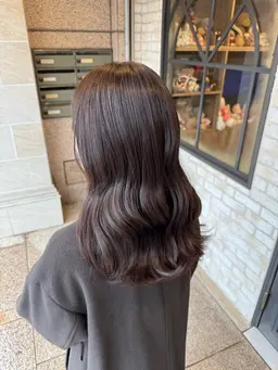 カラー(暖色、白髪染め、ブラウン、ベージュ系　可)