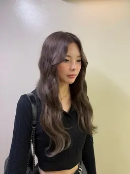 レディースメニュー🚺 『11月平日限定❣️先着10名』ケアブリーチ➕骨格診断カット通常価格より50%引き‼️