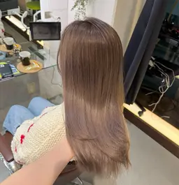 【オススメ⭐︎】カット💇🏻‍♀️+艶カラー🤍