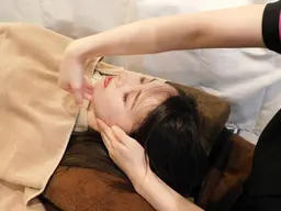 【噛みしめ癖から解放🕊️頭のサイズも変わる✨】顔の整体+首のリンパほぐし→食いしばり・顎関節症・頭痛などのお悩みの方へ