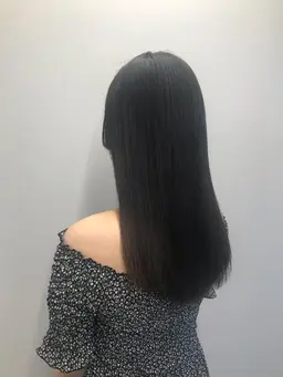 平日限定!低ダメージ地毛風ストレート!🌿広がりや多少のうねりを抑えたい方にオススメ❣
