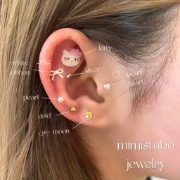 SNSで話題沸騰中✨12月3名様限定⭐️耳ツボジュエリー👂🏻💎10粒(片耳5粒)
