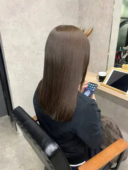 🧡顔まわりレイヤーカット＋透明感カラー＋クイックトリートメント🧡