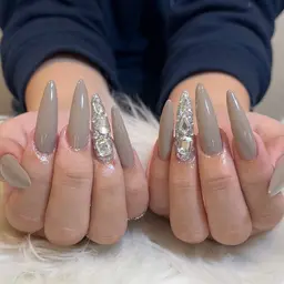 チップ長さだし10本+アート3〜4本🎀持ち込みデザイン🆗