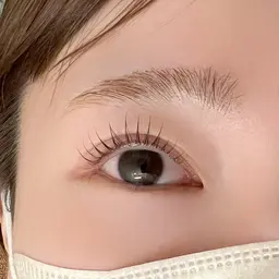 まつ毛パーマ撮影モデル